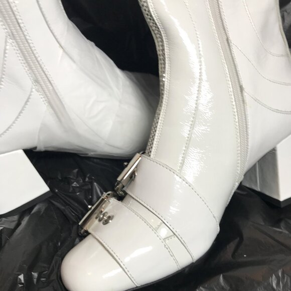 Jeffrey Campbell 2012 - "Peggy" Boot in White Crinkle Patent Leather -New in Box - Picture 10 of 15